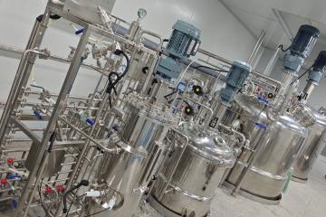 二(er)手(shou)生(sheng)物(wu)發(fa)酵罐(guan)在(zai)生(sheng)物(wu)化(hua)工中的應用(yong)與選(xuan)購指(zhi)南